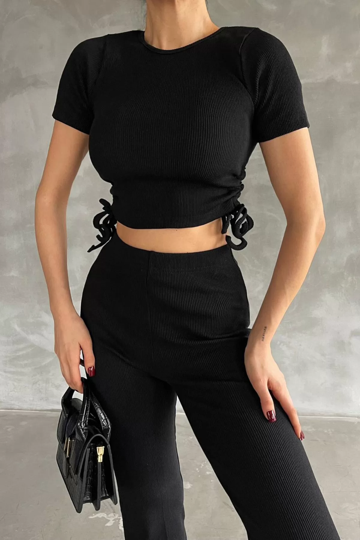 Siyah Pantolon Asansörlü Crop Kadın Alt Üst Takım