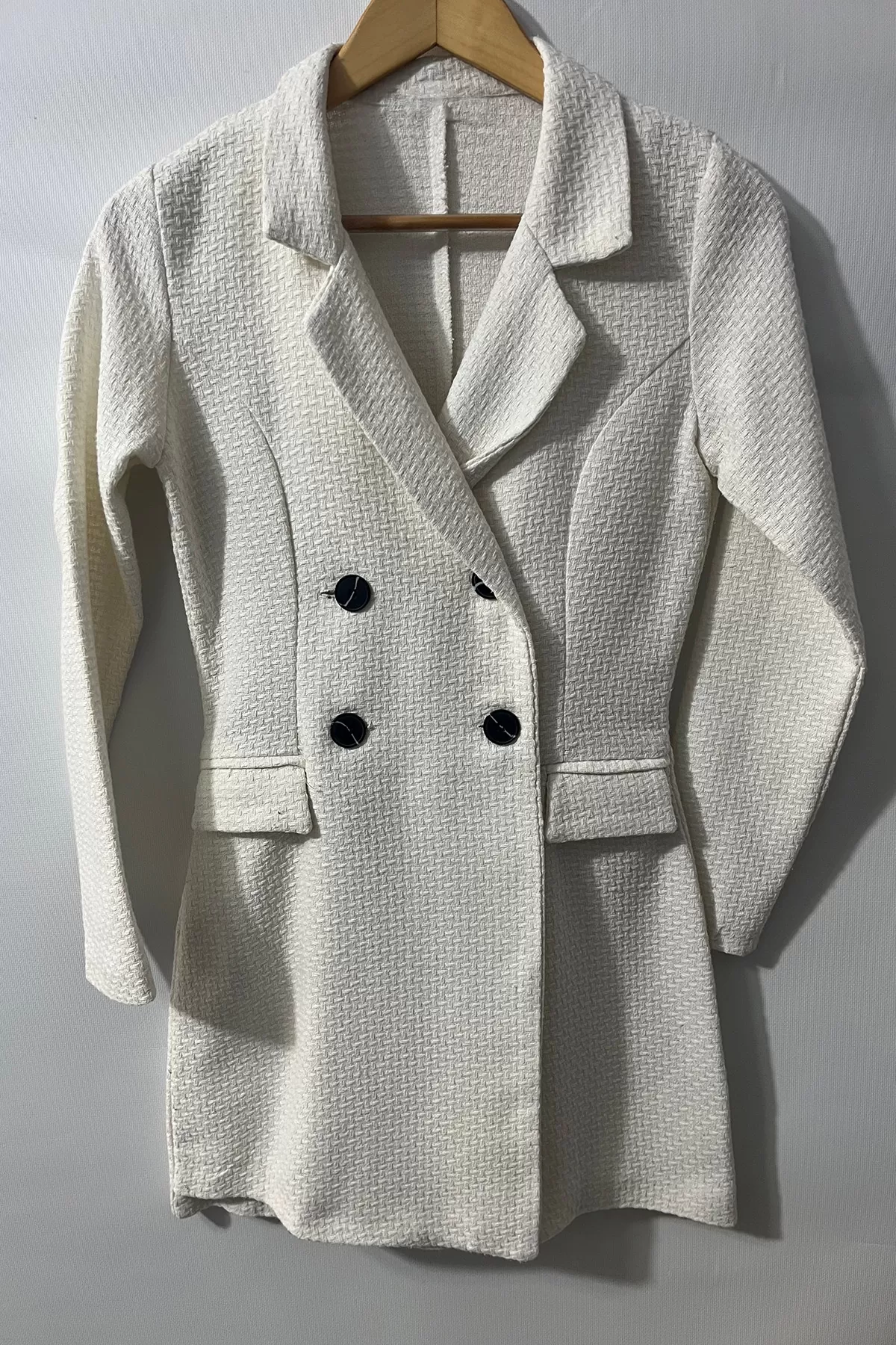 Şortlu Beyaz Kruvaze Kadın Ceket