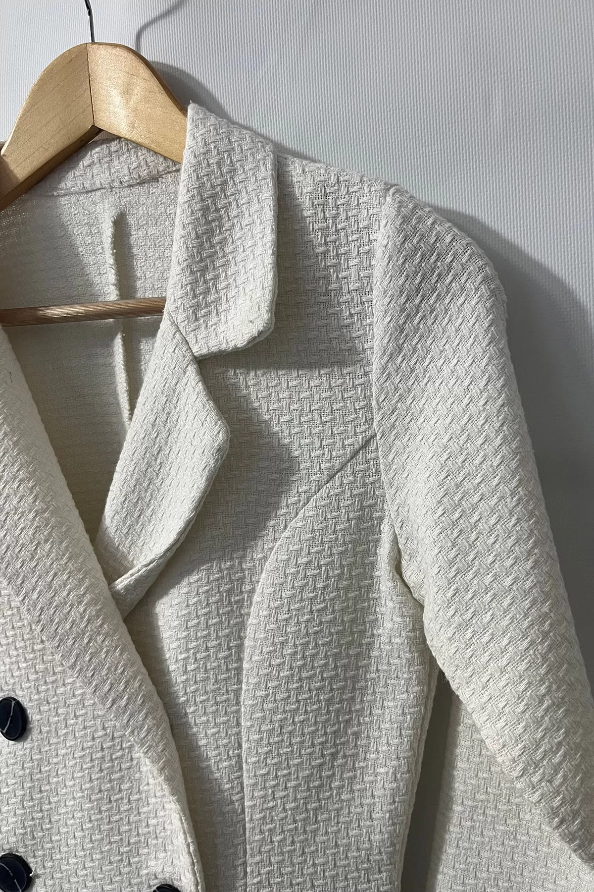 Şortlu Beyaz Kruvaze Kadın Ceket