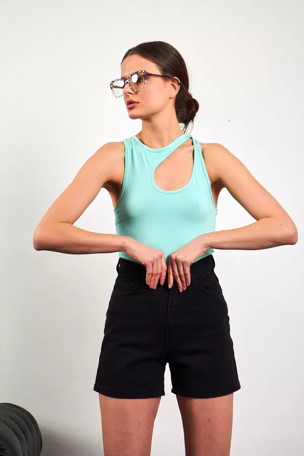 Asimetrik Pencere Detaylı Su Yeşili Kadın Atlet