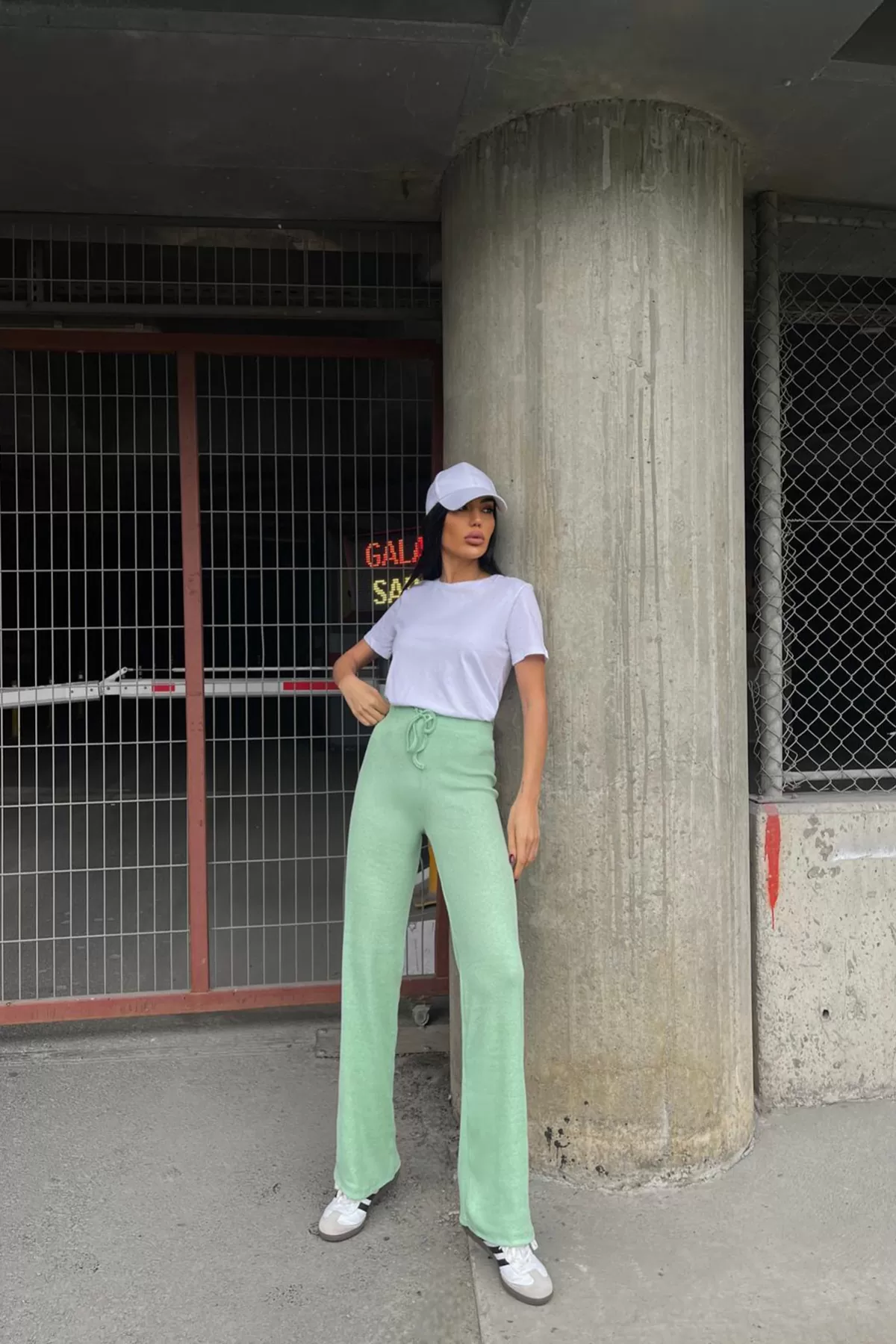 Su Yeşili Kaşkorse Kadın Pantolon