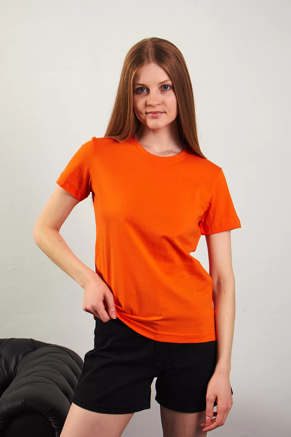 Turuncu Pamuklu Bisiklet Yaka Basic Kadın Tişört