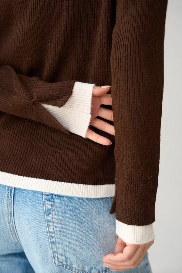 V Yaka Acı Kahve Triko Kadın Kazak