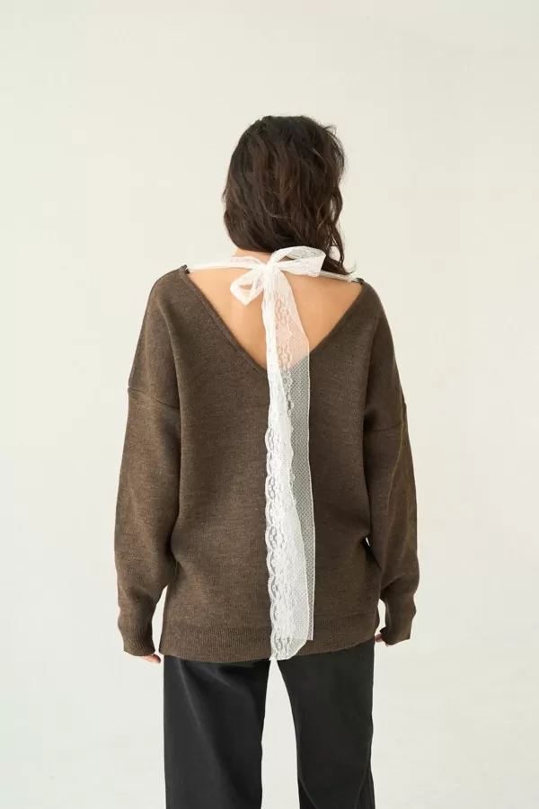 V Yaka Dantel Detaylı Kahve Melanj Triko Kadın Kazak