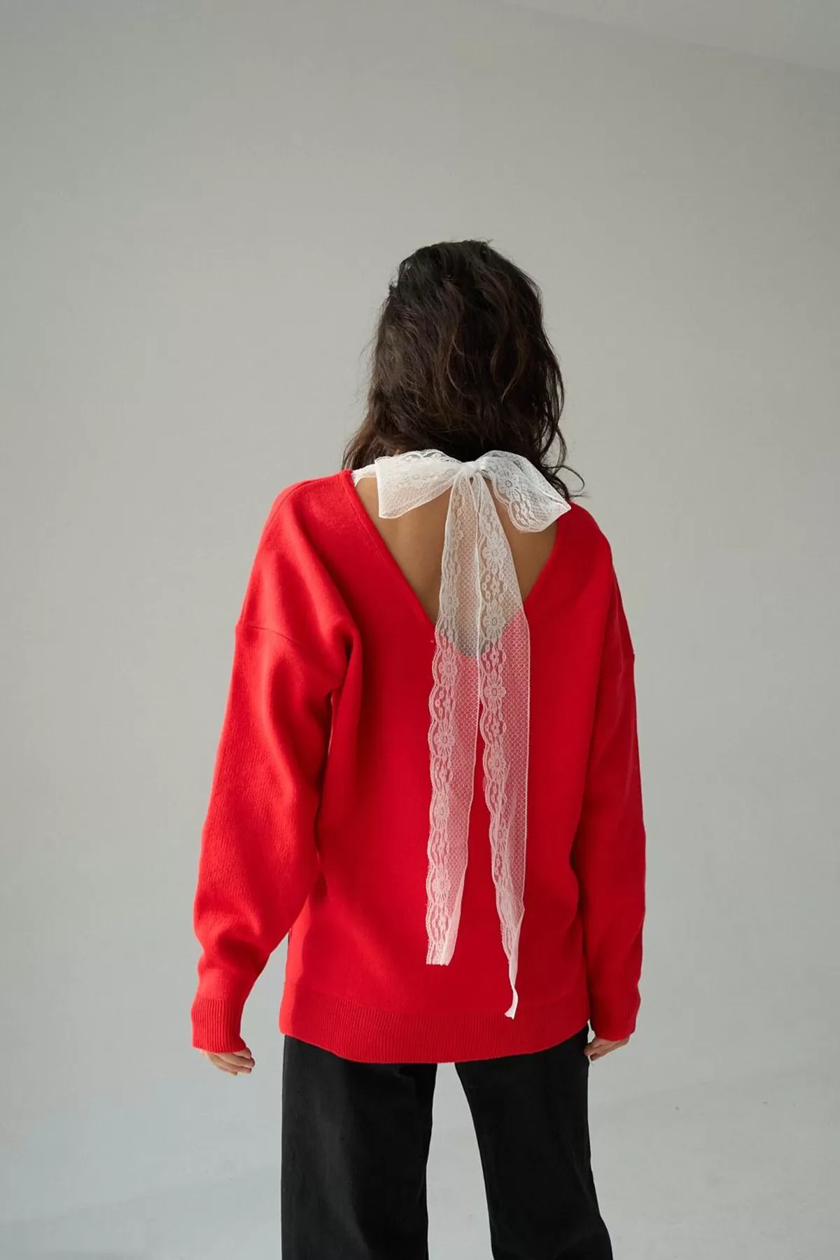 V Yaka Dantel Detaylı Kırmızı Triko Kadın Kazak