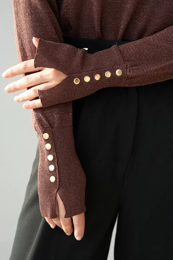 V Yaka Simli Kahverengi Kadın Kazak