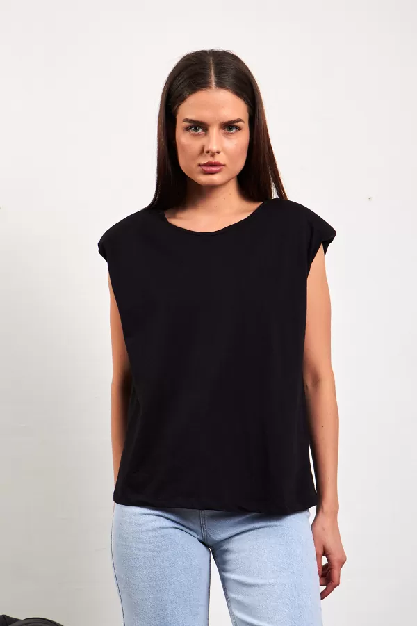 Vatkalı Kolsuz Siyah Pamuklu Kadın Tişört