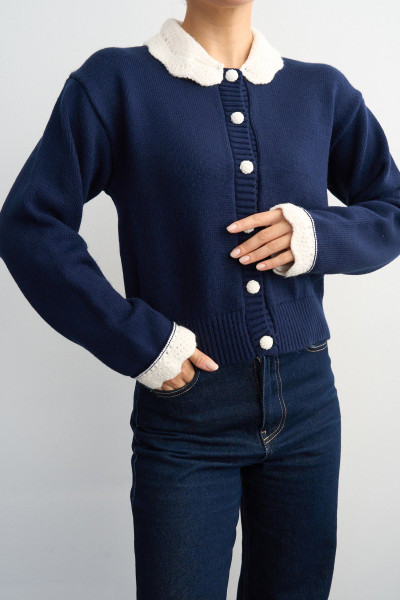 Yaka Detaylı Lacivert Triko Kadın Hırka