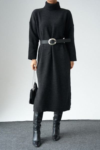 Yandan Yırtmaçlı Antrasit Triko Midi Elbise