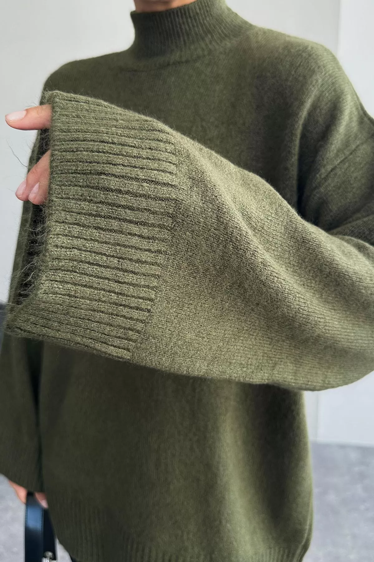 Yarım Balıkçı Yaka Haki Yeşil Uzun Kadın Kazak