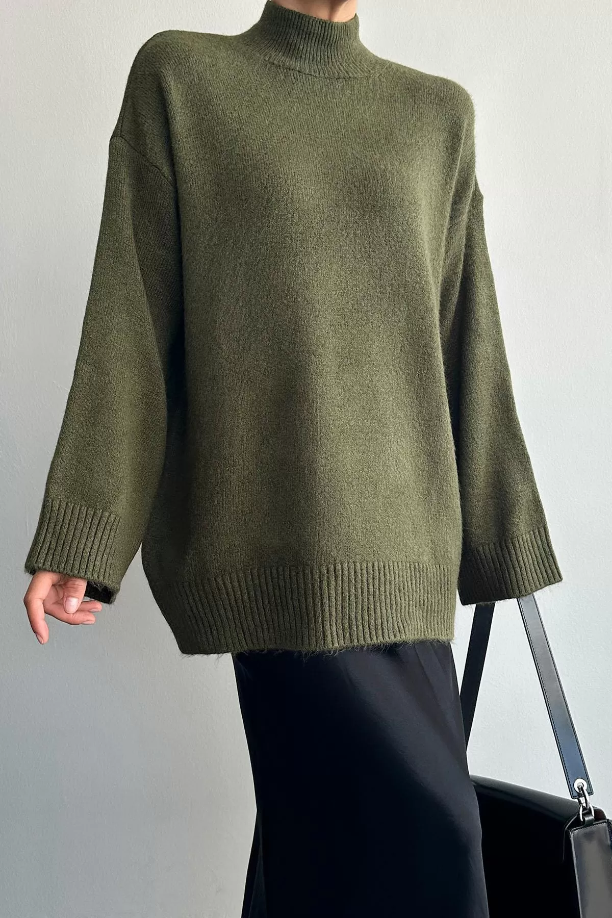 Yarım Balıkçı Yaka Haki Yeşil Uzun Kadın Kazak