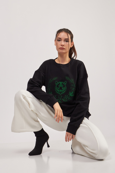 Yeşil Ayı Nakışlı Siyah Kadın Sweatshirt