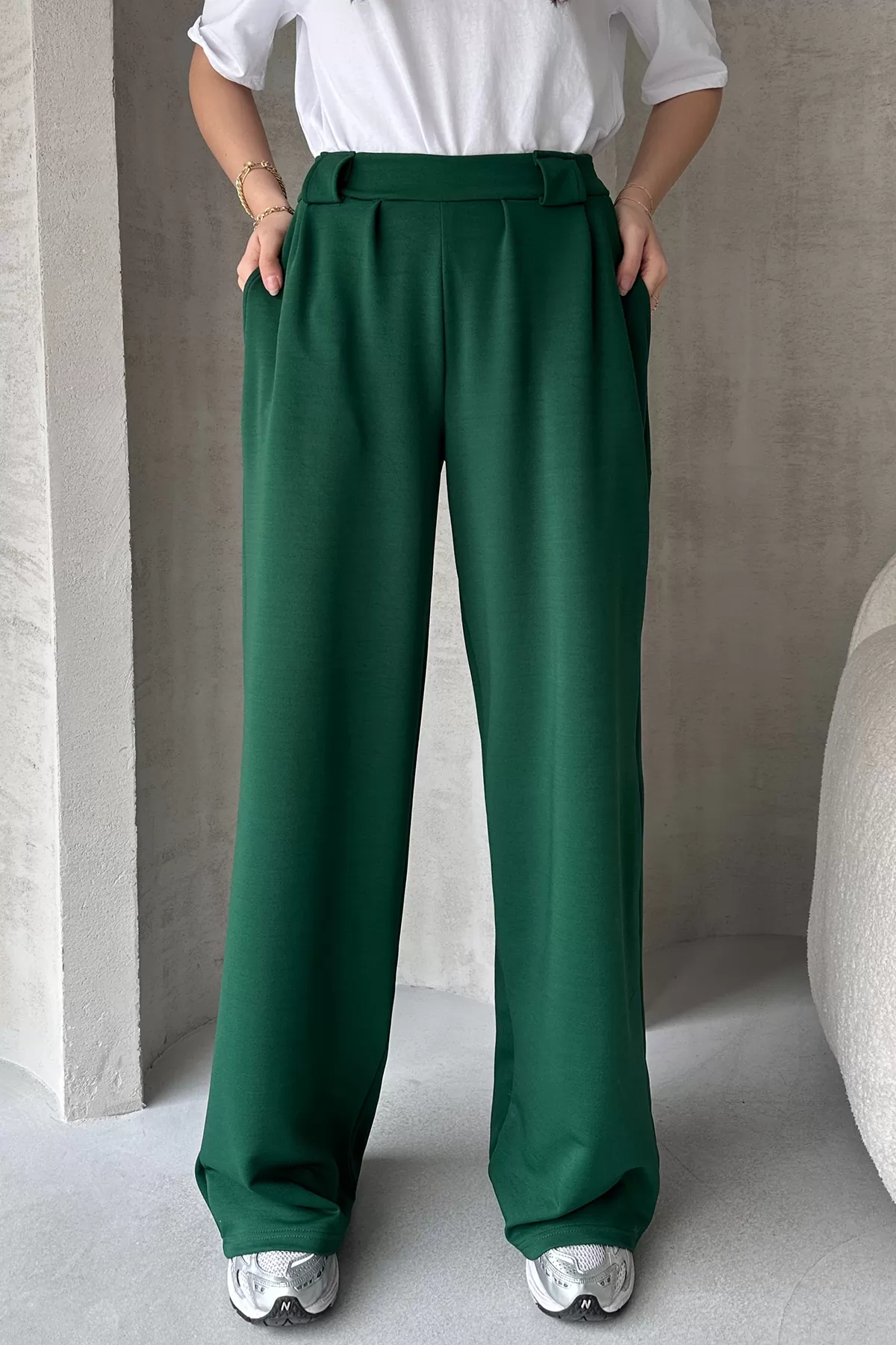 Yeşil Krep Kumaş Salaş Kesim Kadın Pantolon