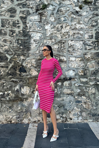 Yırtmaçlı Fuşya Beyaz Çizgili Pamuklu Midi Elbise