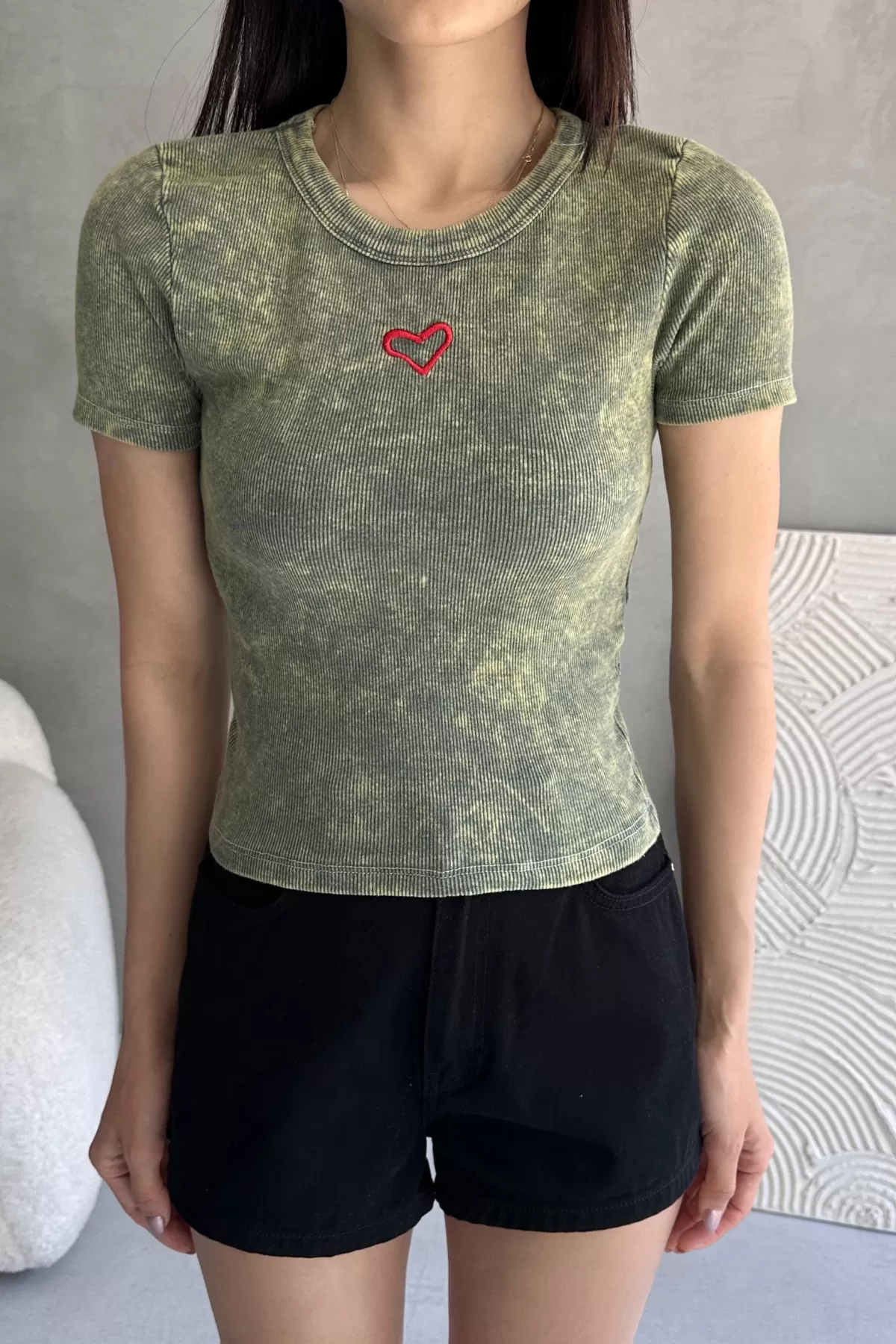 Zeytin Yeşili Yıkamalı Nakışlı Body